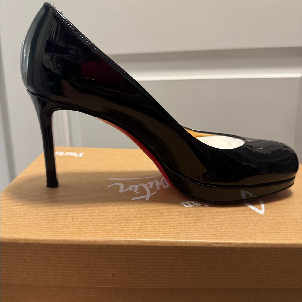 Christian Louboutin Simple Pump 85 Black Patent Leather